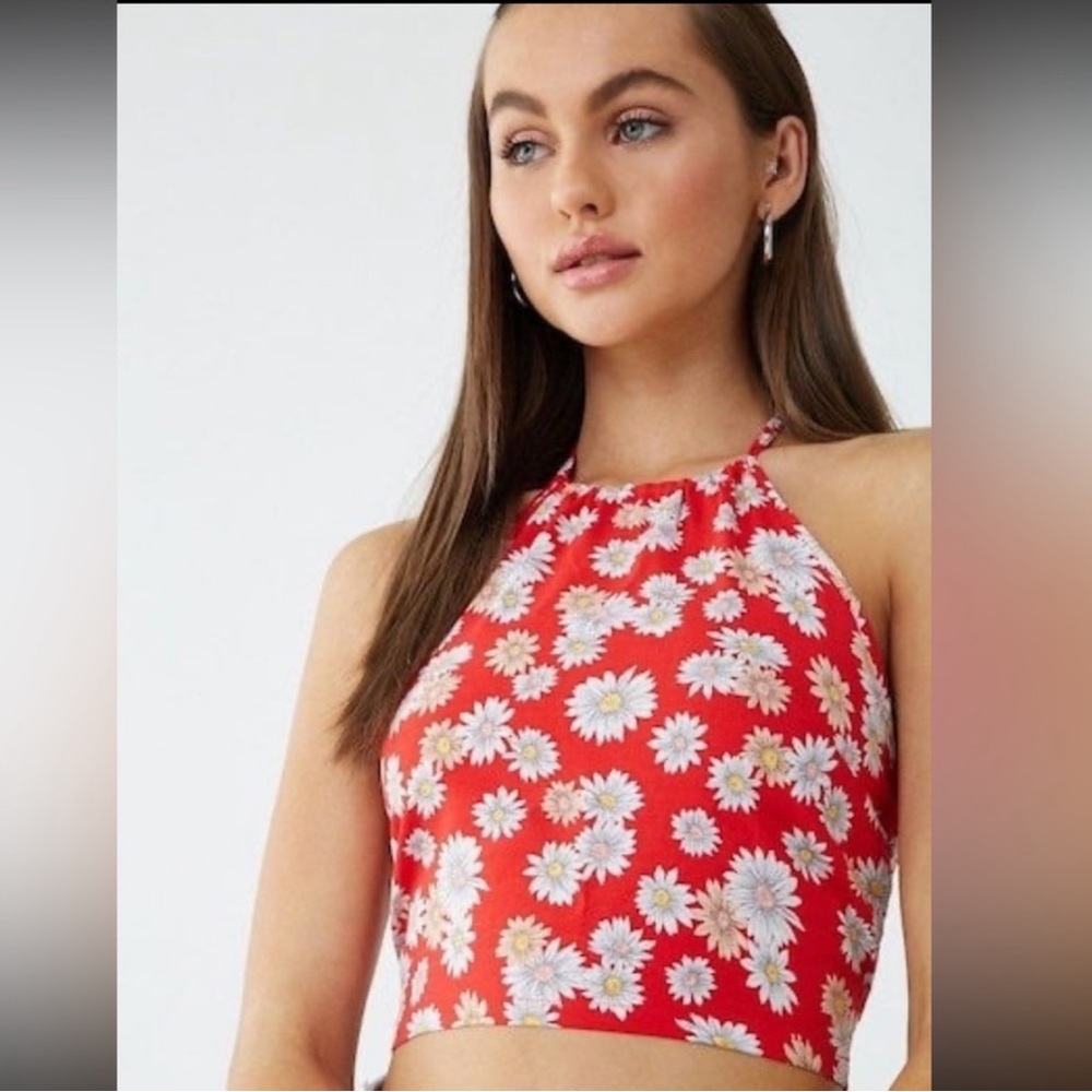 🔴 3 for $15 Forever 21 Daisy Print Cropped Halter Top Red Floral Juniors Small